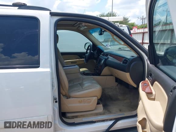 ✅ 2007 Chevrolet Tahoe LT • VIN: 1GNFC13017R340760 • Lot: 42937164. Listed on IAAI with 194,920 mi. Free auction sales archive from the USA and detailed vehicle history report at DreamBid. Image 5.