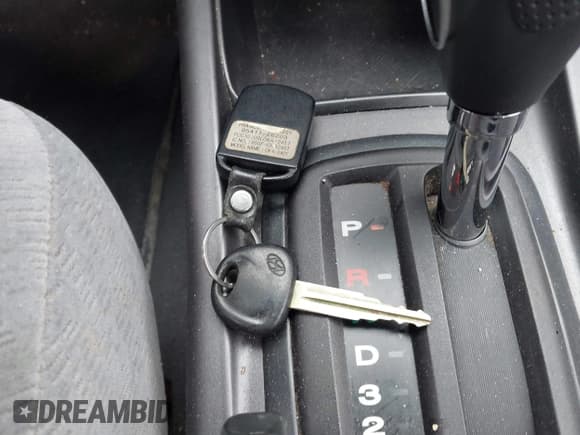 ✅ 2006 Hyundai Elantra GLS • VIN: KMHDN46D46U352029 • Lot: 41365058. Wystawiony na IAAI z przebiegiem 104 519 mil. Bezpłatny archiwum sprzedaży aukcyjnych z USA i szczegółowy raport historii pojazdu na DreamBid. Zdjęcie 11.