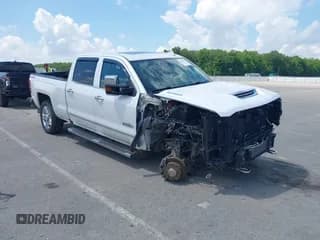 ✅ 2018 Chevrolet Silverado 2500HD High Country • VIN: 1GC1KXEY4JF285421 • Лот: 42254391. Опубликован ранее на IAAI с пробегом 92 906 миль. Бесплатный доступ к архиву аукционных продаж из США и подробный отчёт об истории автомобиля на DreamBid. Изображение 1.