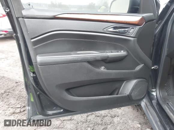 ✅ 2012 Cadillac SRX Luxury Collection • VIN: 3GYFNDE35CS503049 • Lot: 43739696. Listed on IAAI with 114,299 mi. Free auction sales archive from the USA and detailed vehicle history report at DreamBid. Image 15.