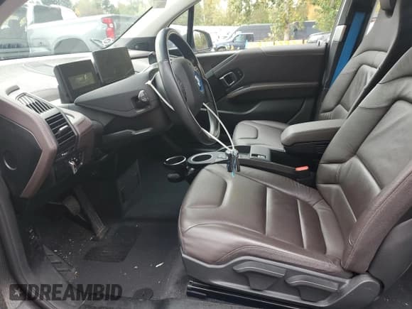 ✅ 2019 BMW i3 s • VIN: WBY8P6C55K7D24663 • Лот: 82510675. Опубликован ранее на Copart с пробегом 15 305 миль. Бесплатный доступ к архиву аукционных продаж из США и подробный отчёт об истории автомобиля на DreamBid. Изображение 7.