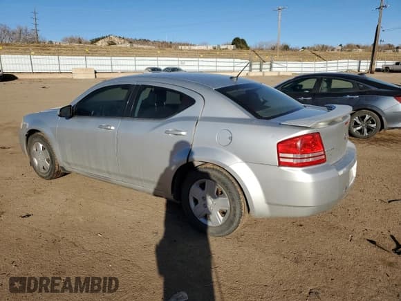 ✅ 2010 Dodge Avenger SXT • VIN: 1B3CC4FB5AN189271 • Лот: 43425135. Опубликован ранее на Copart с пробегом 122 430 миль. Бесплатный доступ к архиву аукционных продаж из США и подробный отчёт об истории автомобиля на DreamBid. Изображение 2.