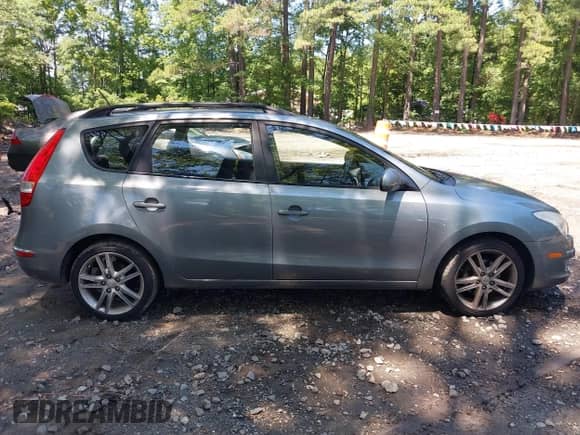 2010 Hyundai Elantra GLS z VIN KMHDC8AE3AU050785, wystawiony jako IAAI lot #42546854 z przebiegiem 72 198 mil mil oraz . Historia ofert i sprzedaży dostępna na DreamBid. Obrazek 12.