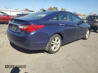 ✅ 2013 Hyundai Sonata SE • VIN: 5NPEC4AC6DH598293 • Lot: 77219274. Listed on Copart with 139,339 mi. Free auction sales archive from the USA and detailed vehicle history report at DreamBid. Image 3.