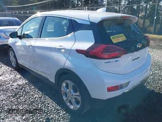 ✅ 2021 Chevrolet Bolt EV 1LT • VIN: 1G1FW6S06M4112172 • Lot: 41422632. Wystawiony na IAAI z przebiegiem 21 413 mil. Bezpłatny archiwum sprzedaży aukcyjnych z USA i szczegółowy raport historii pojazdu na DreamBid. Zdjęcie 3.