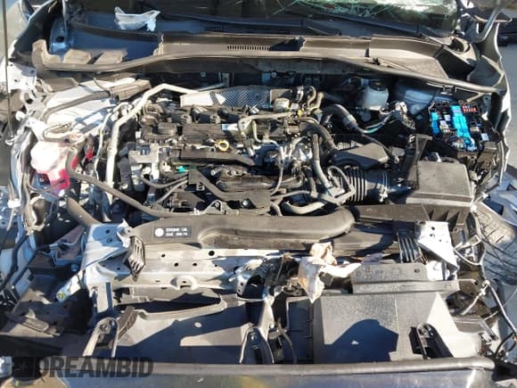 ✅ 2022 Toyota Corolla Cross L • VIN: 7MUAAAAG8NV008439 • Lot: 43446579. Listed on IAAI with Not provided. Free auction sales archive from the USA and detailed vehicle history report at DreamBid. Image 10.