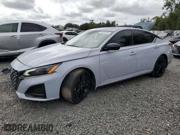 ✅ 2024 Nissan Altima SR • VIN: 1N4BL4CV7RN363187 • Lot: 90254265. Wystawiony na Copart z przebiegiem 33 902 mil. Bezpłatny archiwum sprzedaży aukcyjnych z USA i szczegółowy raport historii pojazdu na DreamBid. Zdjęcie 1.