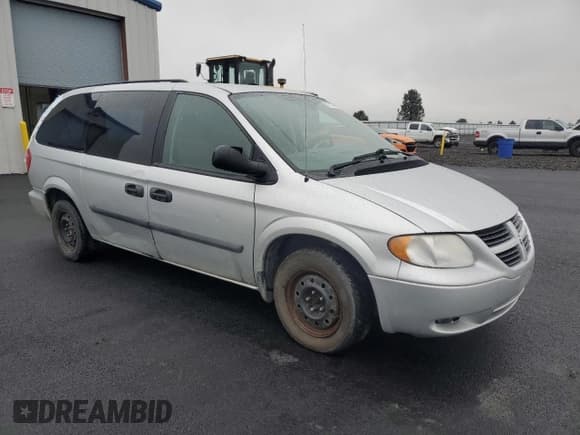 ✅ 2007 Dodge Grand Caravan SE • VIN: 1D4GP24R17B261220 • Lot: 90712405. Wystawiony na Copart z przebiegiem 248 243 mil. Bezpłatny archiwum sprzedaży aukcyjnych z USA i szczegółowy raport historii pojazdu na DreamBid. Zdjęcie 4.