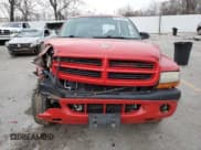 ✅ 2002 Dodge Dakota Sport • VIN: 1B7HG38N92S639985 • Lot: 86164664. Wystawiony na Copart z przebiegiem 218 040 mil. Bezpłatny archiwum sprzedaży aukcyjnych z USA i szczegółowy raport historii pojazdu na DreamBid. Zdjęcie 5.