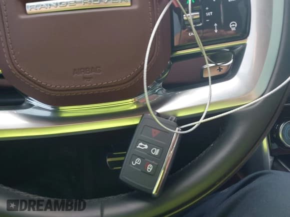 ✅ 2023 Land Rover Range Rover Autobiography • VIN: SALK1BE73PA035510 • Lot: 43745081. Wystawiony na IAAI z przebiegiem 16 397 mil. Bezpłatny archiwum sprzedaży aukcyjnych z USA i szczegółowy raport historii pojazdu na DreamBid. Zdjęcie 11.