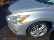 ✅ 2015 Nissan Altima SL • VIN: 1N4BL3AP6FC267041 • Lot: 41561523. Wystawiony na IAAI z przebiegiem 128 522 mil. Bezpłatny archiwum sprzedaży aukcyjnych z USA i szczegółowy raport historii pojazdu na DreamBid. Zdjęcie 17.