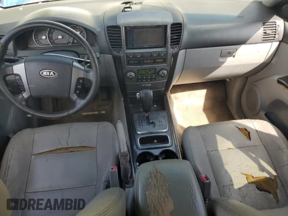 ✅ 2008 Kia Sorento EX • VIN: KNDJD736585847743 • Лот: 63394455. Опубликован ранее на Copart с пробегом 160 239 миль. Бесплатный доступ к архиву аукционных продаж из США и подробный отчёт об истории автомобиля на DreamBid. Изображение 8.