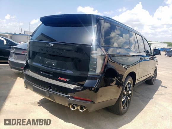 ✅ 2025 Chevrolet Suburban RST • VIN: 1GNS6ERD5SR102037 • Lot: 58316155. Listed on Copart with 25,893 mi. Free auction sales archive from the USA and detailed vehicle history report at DreamBid. Image 3.