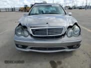 ✅ 2005 Mercedes-Benz C 230 Kompressor • VIN: WDBRF40J65F597194 • Lot: 51686685. Wystawiony na Copart z przebiegiem 147 274 mil. Bezpłatny archiwum sprzedaży aukcyjnych z USA i szczegółowy raport historii pojazdu na DreamBid. Zdjęcie 5.