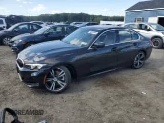 2024 BMW 3 Series 330i xDrive z VIN 3MW89FF02R8E20989, wystawiony jako Copart lot #80874095 z przebiegiem 15 833 mil mil oraz Szkoda całkowita • Salvage title. Historia ofert i sprzedaży dostępna na DreamBid. Obrazek 1.