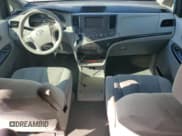 ✅ 2012 Toyota Sienna • VIN: 5TDZK3DC2CS184186 • Lot: 71013535. Listed on Copart with 172,772 mi. Free auction sales archive from the USA and detailed vehicle history report at DreamBid. Image 8.