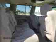 2004 Chevrolet Suburban LS z VIN 1GNFK16T74J101233, wystawiony jako Copart lot #59915094 z przebiegiem 190 445 mil mil oraz Czysty tytuł • Clean title. Historia ofert i sprzedaży dostępna na DreamBid. Obrazek 11.