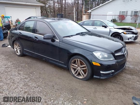 ✅ 2013 Mercedes-Benz C 300 Sport • VIN: WDDGF8AB7DR267042 • Lot: 43732914. Listed on IAAI with 153,090 mi. Free auction sales archive from the USA and detailed vehicle history report at DreamBid. Image 1.