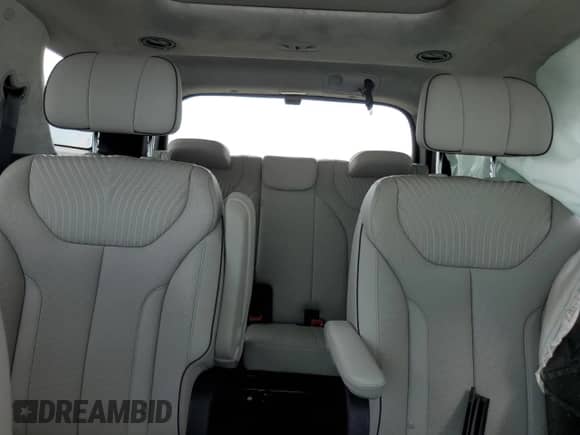 2023 Hyundai Palisade Calligraphy z VIN KM8R7DGE2PU567045, wystawiony jako Copart lot #70101724 z przebiegiem 29 290 mil mil oraz Szkoda całkowita • Salvage title. Historia ofert i sprzedaży dostępna na DreamBid. Obrazek 10.