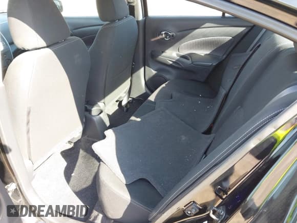 ✅ 2018 Nissan Versa SV • VIN: 3N1CN7AP9JL872557 • Lot: 43017704. Listed on IAAI with 78,678 mi. Free auction sales archive from the USA and detailed vehicle history report at DreamBid. Image 8.