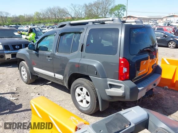 ✅ 2011 Nissan Xterra X • VIN: 5N1AN0NW8BC502674 • Lot: 41984029. Listed on IAAI with 246,312 mi. Free auction sales archive from the USA and detailed vehicle history report at DreamBid. Image 3.