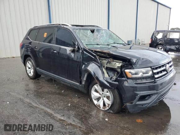 ✅ 2018 Volkswagen Atlas SEL • VIN: 1V2ER2CA2JC507623 • Лот: 84719905. Опубликован ранее на Copart с пробегом Не указан. Бесплатный доступ к архиву аукционных продаж из США и подробный отчёт об истории автомобиля на DreamBid. Изображение 4.