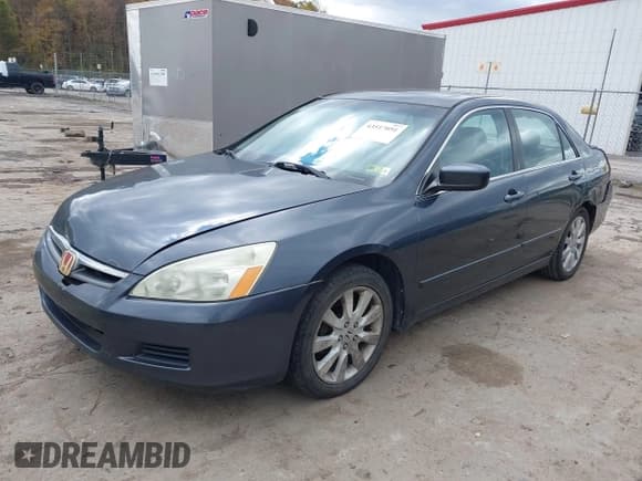 ✅ 2007 Honda Accord EX-L • VIN: 1HGCM66557A028132 • Lot: 43517051. Wystawiony na IAAI z przebiegiem 187 608 mil. Bezpłatny archiwum sprzedaży aukcyjnych z USA i szczegółowy raport historii pojazdu na DreamBid. Zdjęcie 2.