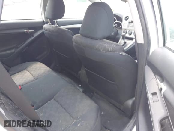 ✅ 2009 Pontiac Vibe 1SA • VIN: 5Y2SP67829Z464547 • Lot: 42420862. Wystawiony na IAAI z przebiegiem 118 207 mil. Bezpłatny archiwum sprzedaży aukcyjnych z USA i szczegółowy raport historii pojazdu na DreamBid. Zdjęcie 8.