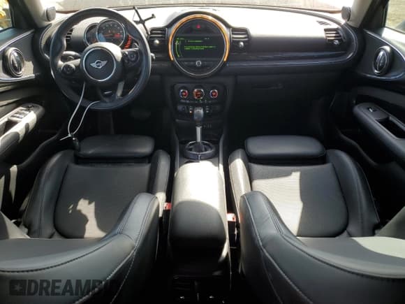 ✅ 2017 MINI Clubman Cooper S • VIN: WMWLN9C50H2E48765 • Lot: 61829505. Wystawiony na Copart z przebiegiem 53 723 mil. Bezpłatny archiwum sprzedaży aukcyjnych z USA i szczegółowy raport historii pojazdu na DreamBid. Zdjęcie 8.