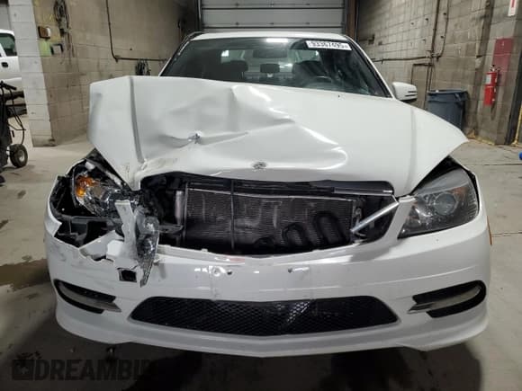 ✅ 2011 Mercedes-Benz C 300 Sport • VIN: WDDGF5EB6BR174597 • Lot: 93367495. Wystawiony na Copart z przebiegiem 159 988 mil. Bezpłatny archiwum sprzedaży aukcyjnych z USA i szczegółowy raport historii pojazdu na DreamBid. Zdjęcie 5.