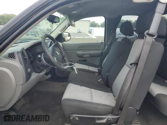 ✅ 2009 Chevrolet Silverado 1500 Work Truck • VIN: 1GCEC19X09Z100286 • Lot: 64410755. Wystawiony na Copart z przebiegiem 125 081 mil. Bezpłatny archiwum sprzedaży aukcyjnych z USA i szczegółowy raport historii pojazdu na DreamBid. Zdjęcie 7.