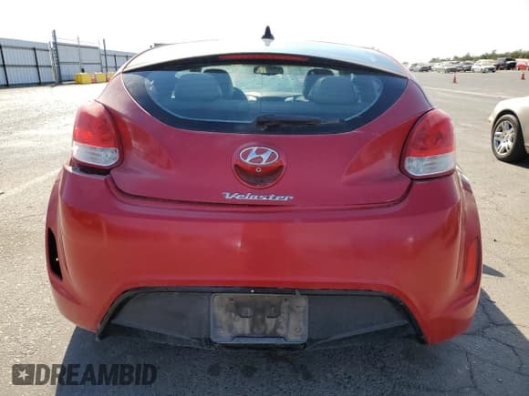 ✅ 2012 Hyundai Veloster w/Red Int • VIN: KMHTC6AD4CU060963 • Lot: 78530334. Wystawiony na Copart z przebiegiem 169 618 mil. Bezpłatny archiwum sprzedaży aukcyjnych z USA i szczegółowy raport historii pojazdu na DreamBid. Zdjęcie 6.