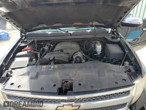 2011 Chevrolet Silverado 1500 LS z VIN 1GCRCREA3BZ434707, wystawiony jako Copart lot #83989195 z przebiegiem 156 137 mil mil oraz Szkoda całkowita • Salvage title. Historia ofert i sprzedaży dostępna na DreamBid. Obrazek 11.