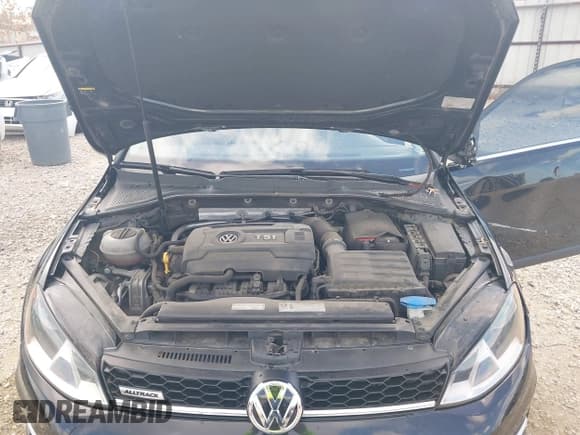 ✅ 2017 Volkswagen Golf S • VIN: 3VWH17AU3HM517065 • Лот: 43712188. Опубликован ранее на IAAI с пробегом 59 596 миль. Бесплатный доступ к архиву аукционных продаж из США и подробный отчёт об истории автомобиля на DreamBid. Изображение 10.