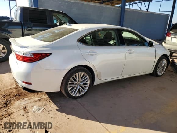 ✅ 2013 Lexus ES 250 • VIN: JTHBK1GG7D2050785 • Лот: 93035175. Опубликован ранее на Copart с пробегом 69 978 миль. Бесплатный доступ к архиву аукционных продаж из США и подробный отчёт об истории автомобиля на DreamBid. Изображение 3.