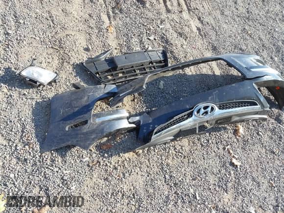 2010 Hyundai Elantra GLS z VIN KMHDC8AE3AU063195, wystawiony jako IAAI lot #40704189 z przebiegiem 159 280 mil mil oraz . Historia ofert i sprzedaży dostępna na DreamBid. Obrazek 12.