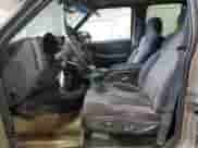 2001 Chevrolet Blazer LT z VIN 1GNDT13W412179364, wystawiony jako Copart lot #83829294 z przebiegiem 244 002 mil mil oraz Szkoda całkowita • Salvage title. Historia ofert i sprzedaży dostępna na DreamBid. Obrazek 7.