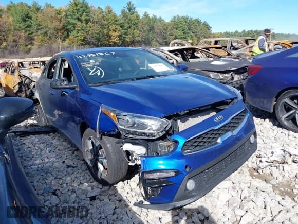 ✅ 2021 Kia Forte LXS • VIN: 3KPF24AD4ME376131 • Лот: 42951867. Опубликован ранее на IAAI с пробегом 117 957 миль. Бесплатный доступ к архиву аукционных продаж из США и подробный отчёт об истории автомобиля на DreamBid. Изображение 1.