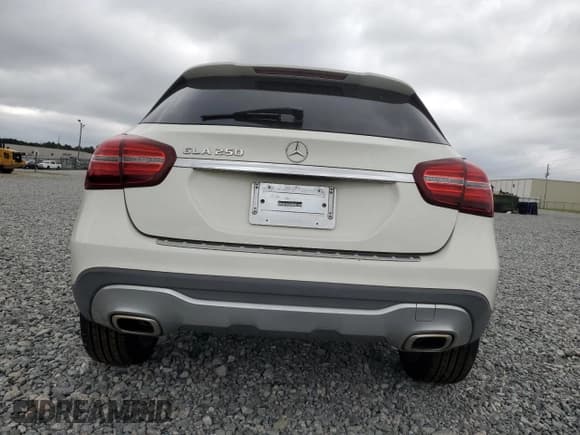 ✅ 2018 Mercedes-Benz GLA 250 • VIN: WDCTG4EB9JJ434224 • Lot: 71733595. Listed on Copart with 166,267 mi. Free auction sales archive from the USA and detailed vehicle history report at DreamBid. Image 6.