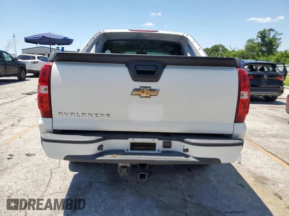 ✅ 2007 Chevrolet Avalanche 2LT • VIN: 3GNEC12J27G154828 • Lot: 63448065. Listed on Copart with 80,598 mi. Free auction sales archive from the USA and detailed vehicle history report at DreamBid. Image 6.