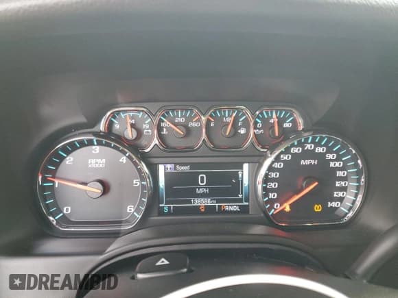 ✅ 2019 Chevrolet Suburban LT • VIN: 1GNSCHKC7KR154376 • Lot: 93714755. Wystawiony na Copart z przebiegiem 138 586 mil. Bezpłatny archiwum sprzedaży aukcyjnych z USA i szczegółowy raport historii pojazdu na DreamBid. Zdjęcie 9.