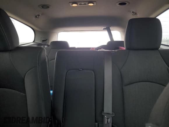 ✅ 2015 Chevrolet Traverse LT • VIN: 1GNKRGKD8FJ323939 • Лот: 82708345. Опубликован ранее на Copart с пробегом 111 022 миль. Бесплатный доступ к архиву аукционных продаж из США и подробный отчёт об истории автомобиля на DreamBid. Изображение 10.