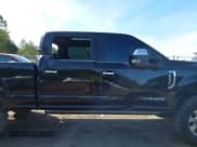 ✅ 2017 Ford F-250 Lariat • VIN: 1FT7W2BT7HEF11106 • Lot: 43512207. Wystawiony na IAAI z przebiegiem 169 441 mil. Bezpłatny archiwum sprzedaży aukcyjnych z USA i szczegółowy raport historii pojazdu na DreamBid. Zdjęcie 13.
