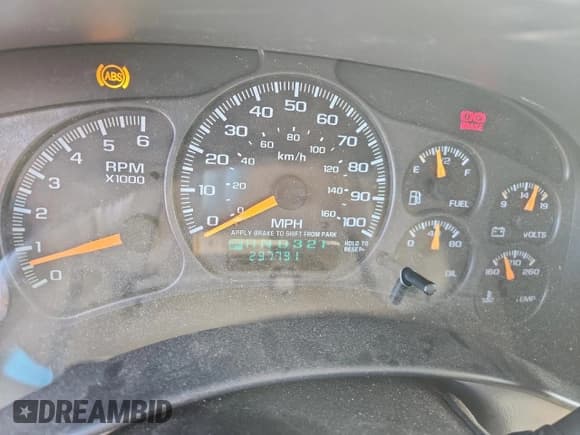 ✅ 2000 Chevrolet Silverado 1500 LS • VIN: 2GCEK19VXY1307907 • Lot: 84819545. Wystawiony na Copart z przebiegiem 297 791 mil. Bezpłatny archiwum sprzedaży aukcyjnych z USA i szczegółowy raport historii pojazdu na DreamBid. Zdjęcie 9.