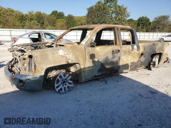 ✅ 2018 Chevrolet Silverado 1500 LTZ • VIN: 1GCRCSEC4JZ332355 • Лот: 74310324. Опубликован ранее на Copart с пробегом Не указан. Бесплатный доступ к архиву аукционных продаж из США и подробный отчёт об истории автомобиля на DreamBid. Изображение 1.