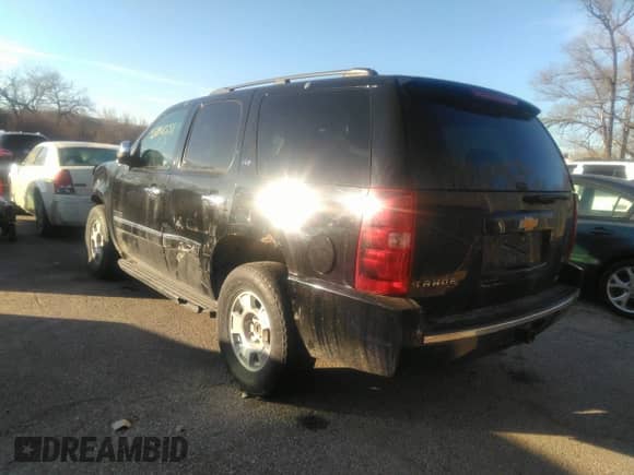 2011 Chevrolet Tahoe LTZ с VIN 1GNSKCE0XBR206834, выставлен на аукционе IAAI как лот 35802551 с пробегом 192 436 миль миль и . История ставок и продаж доступна на DreamBid. Изображение 3.