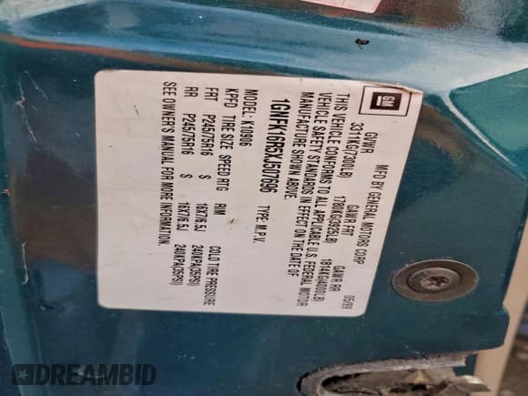 ✅ 1999 Chevrolet Suburban • VIN: 1GNFK16R5XJ507696 • Lot: 95361465. Listed on Copart with 175,710 mi. Free auction sales archive from the USA and detailed vehicle history report at DreamBid. Image 13.