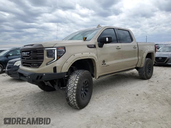 ✅ 2023 GMC Sierra 1500 AT4X • VIN: 3GTUUFEL8PG135583 • Лот: 88437555. Опубликован ранее на Copart с пробегом 26 685 миль. Бесплатный доступ к архиву аукционных продаж из США и подробный отчёт об истории автомобиля на DreamBid. Изображение 1.