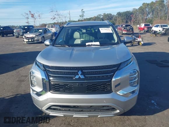 ✅ 2022 Mitsubishi Outlander SEL • VIN: JA4J3VA81NZ079141 • Lot: 43730125. Listed on IAAI with 47,085 mi. Free auction sales archive from the USA and detailed vehicle history report at DreamBid. Image 12.