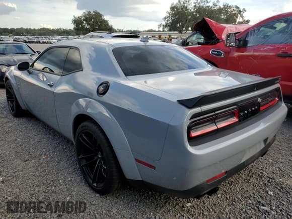 ✅ 2021 Dodge Challenger R/T Scat Pack • VIN: 2C3CDZFJ6MH526953 • Lot: 73831254. Wystawiony na Copart z przebiegiem 19 433 mil. Bezpłatny archiwum sprzedaży aukcyjnych z USA i szczegółowy raport historii pojazdu na DreamBid. Zdjęcie 2.